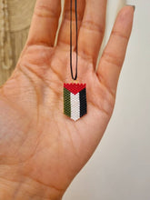 Last inn bildet i Galleri-visningsprogrammet, Smykker