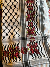 Last inn bildet i Galleri-visningsprogrammet, Brodert Kufiya - Palestinaskjerf fra Nablus med håndbrodert nasjonalblomst