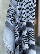 Last inn bildet i Galleri-visningsprogrammet, Keffiyeh (Palestinaskjerf)
